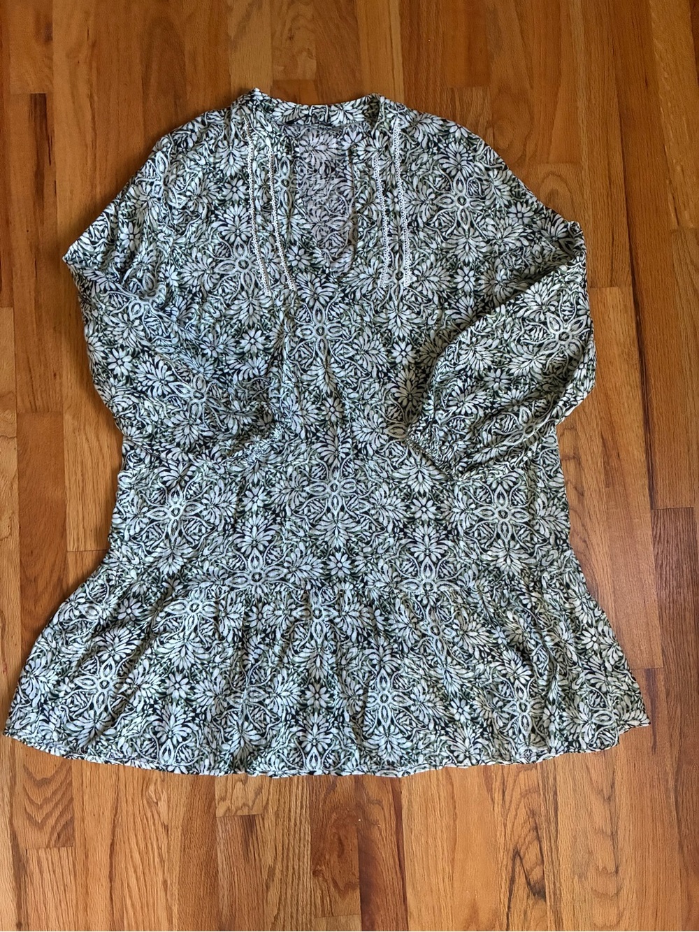 Zara Sage Green and White Floral Tunic Mini Dress